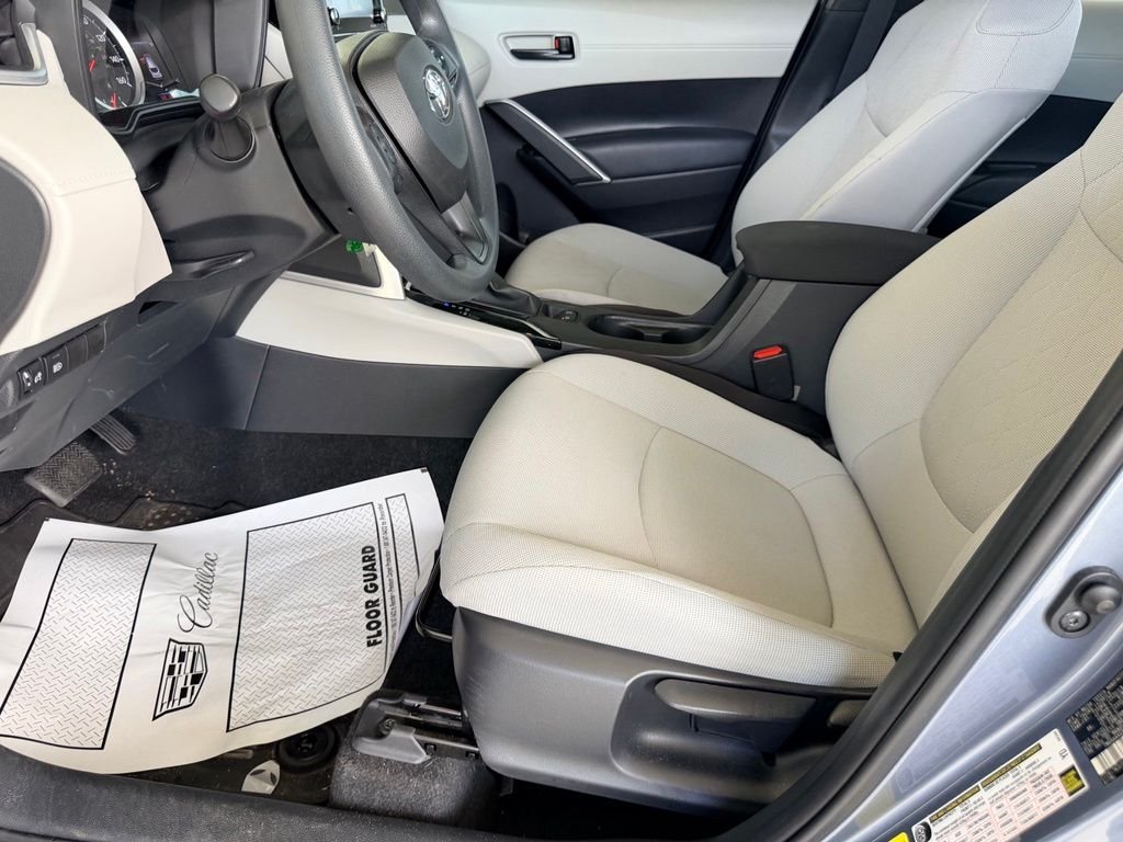 Used 2022 Blue Toyota L image 11