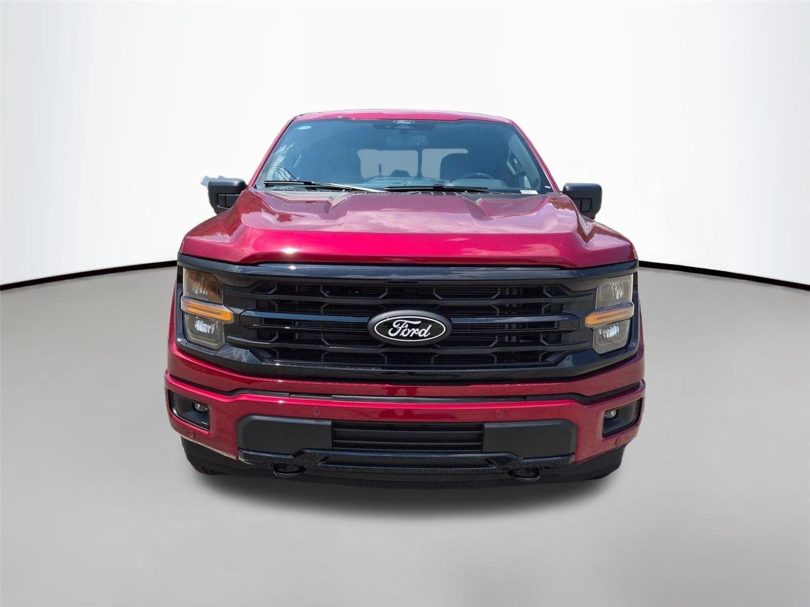 New 2026 Ruby Red Metallic Tinted Clearcoat Ford XLT image 2
