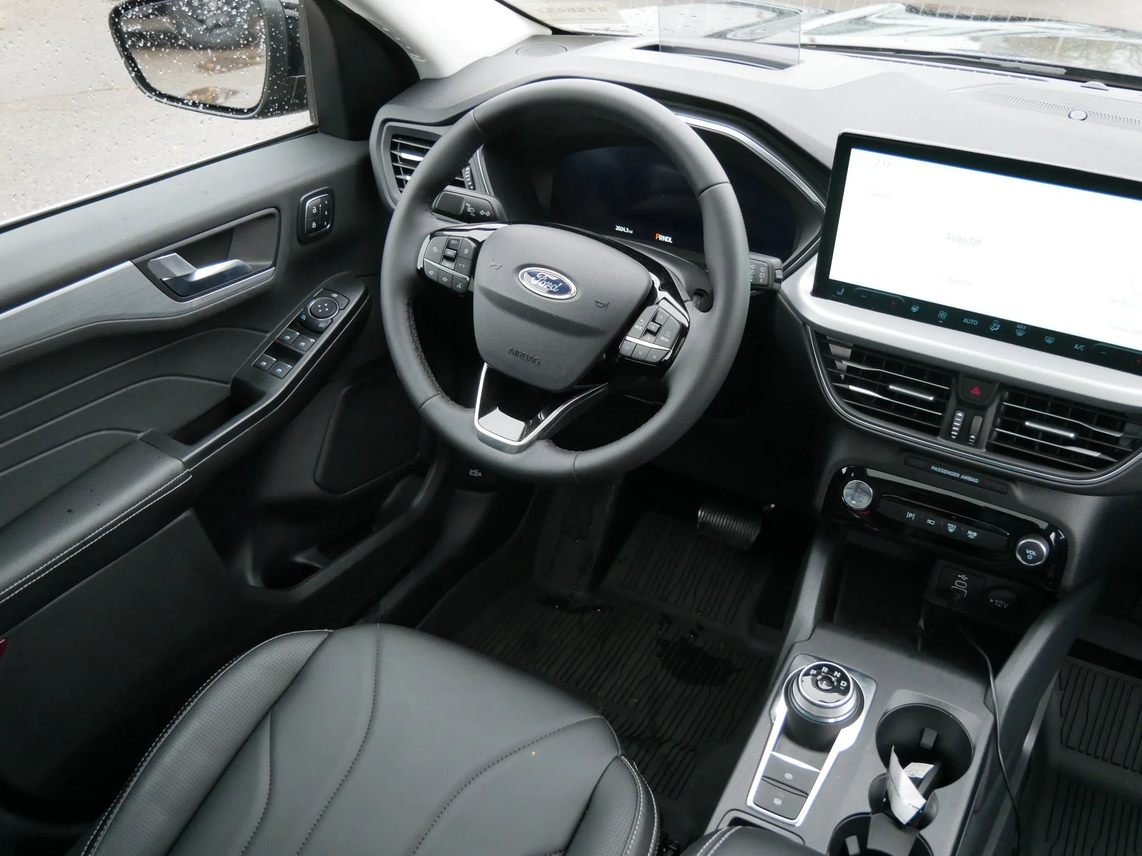 New 2025 Agate Black Metallic Ford PHEV image 9