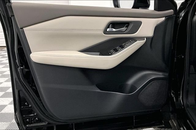 2025 Nissan Rogue SL - Photo 32