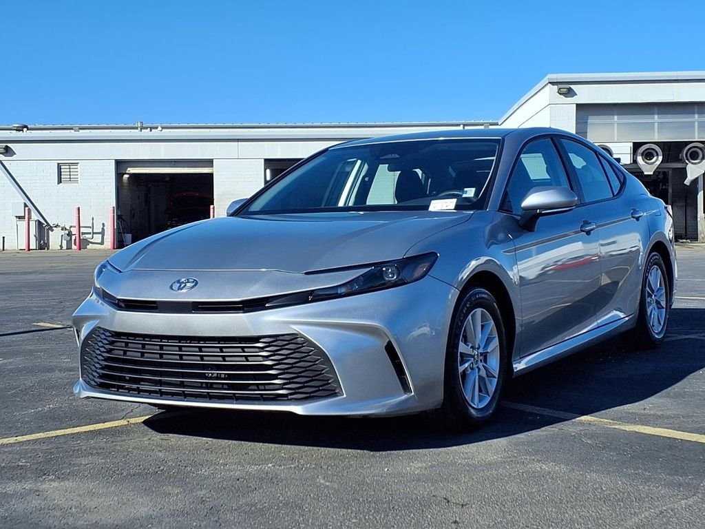 Used 2025 Toyota Camry LE with VIN 4T1DAACK9SU115415 for sale in Kansas City