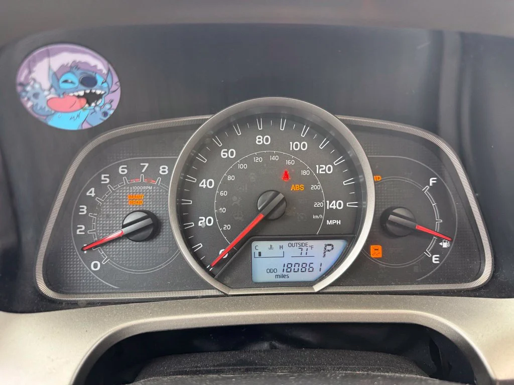 Used 2013 Silver Toyota XLE image 13