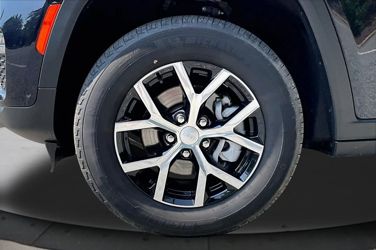 Used 2023 Black Jeep Limited image 32