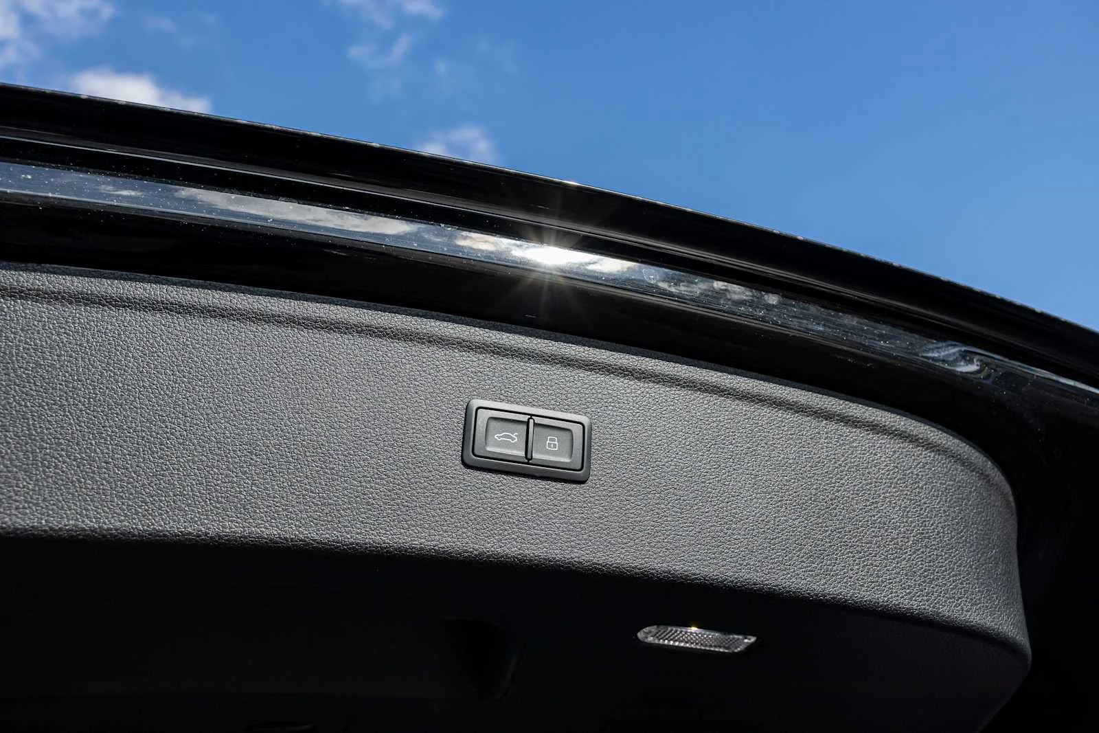 Used 2024 Brilliant Black Audi Premium image 35