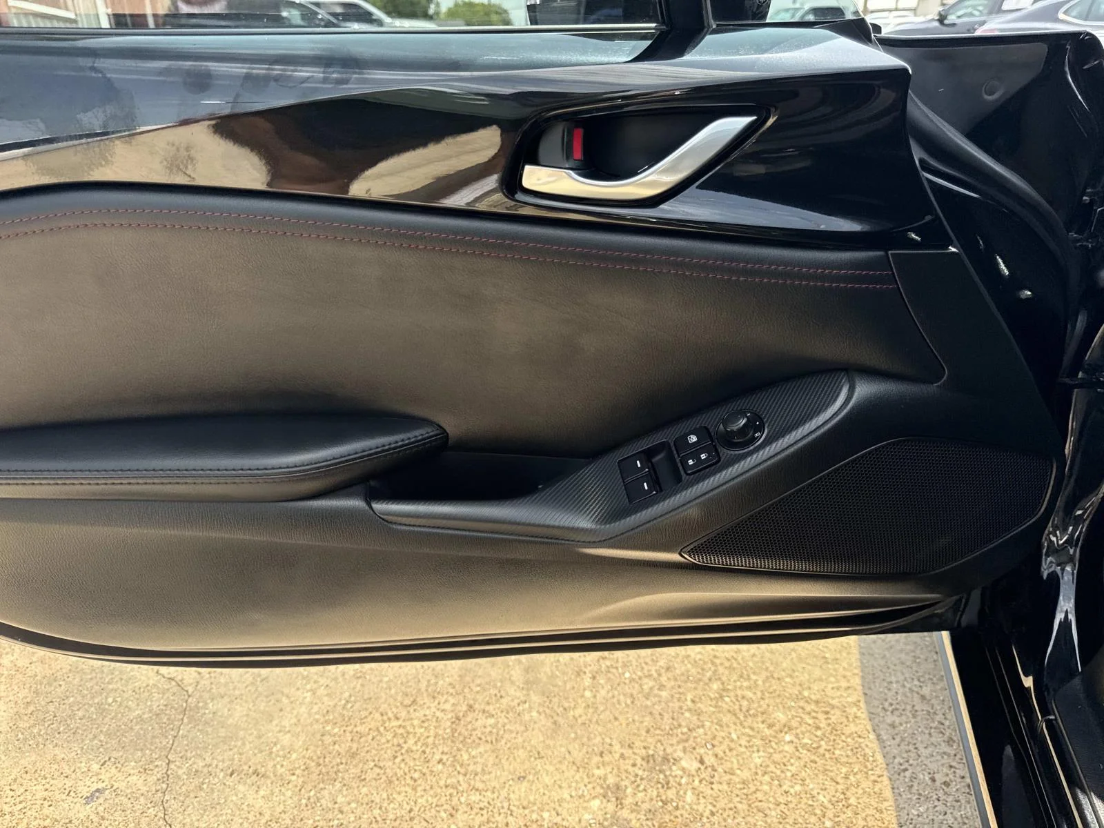 Used 2016 Jet Black Mica Mazda Club image 17