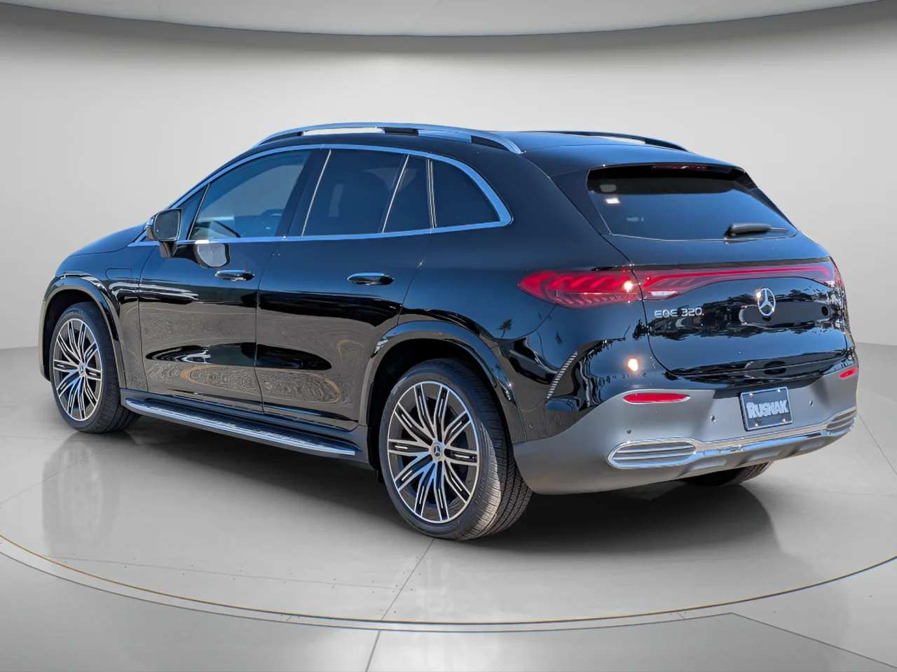 New 2027 Black Mercedes-Benz EQE 320 image 2