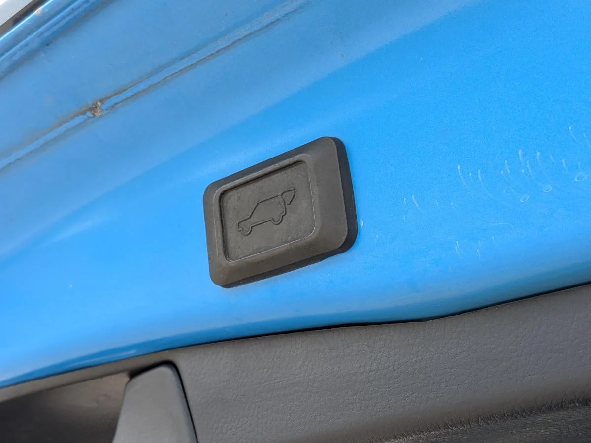 Used 2019 Blue Toyota Trail image 8