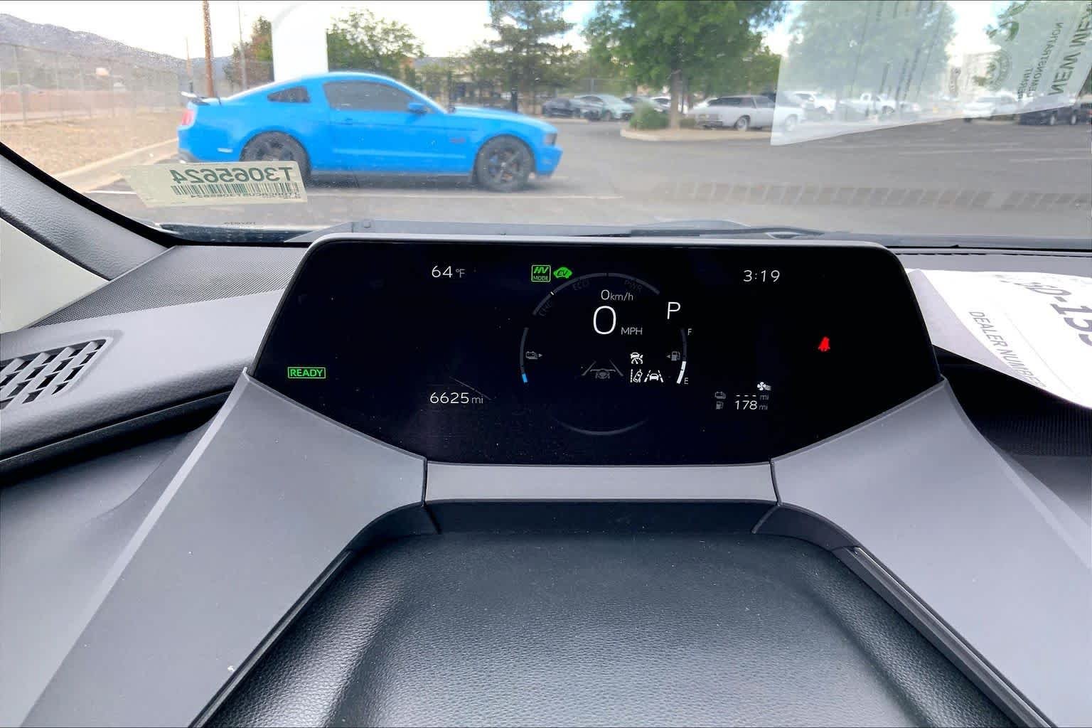 2026 Toyota Prius Plug-in Hybrid SE - Photo 23
