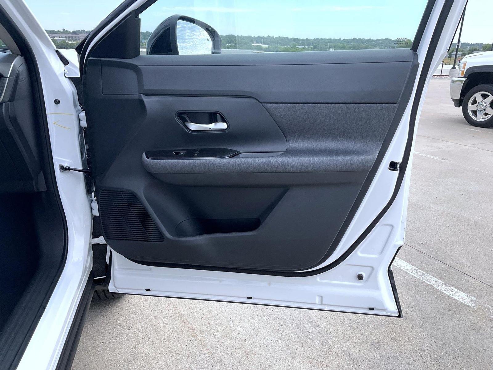 New 2026 White Nissan SV image 17
