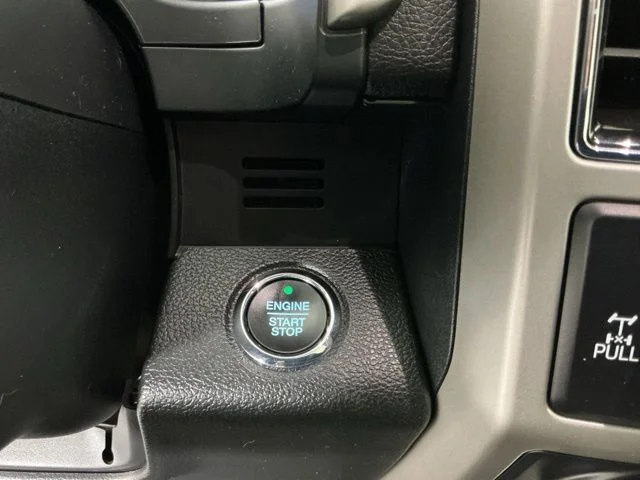 Used 2019 Agate Black Metallic Ford Lariat image 26
