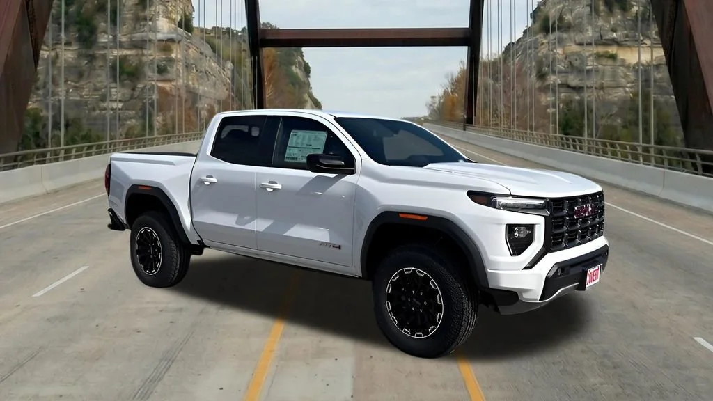 2026 GMC Canyon 4WD AT4 Crew Cab Short Box's photo