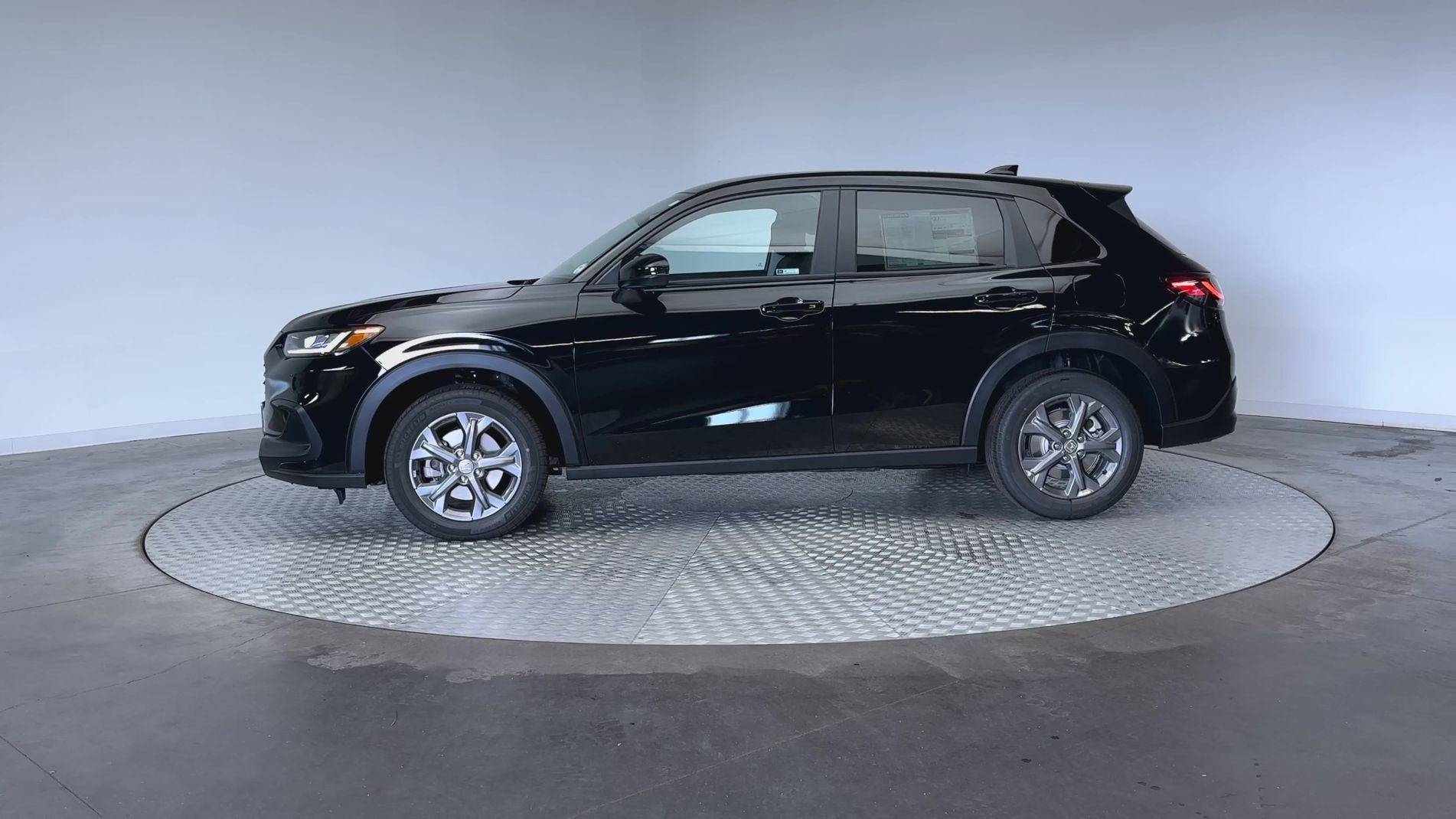 New 2027 Crystal Black Pearl Honda LX image 5