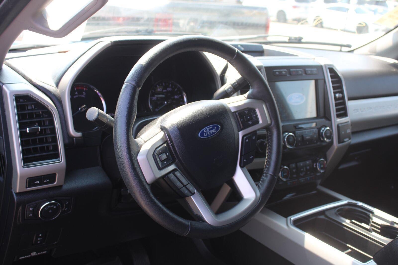 Used 2020 Velocity Blue Ford Lariat image 9
