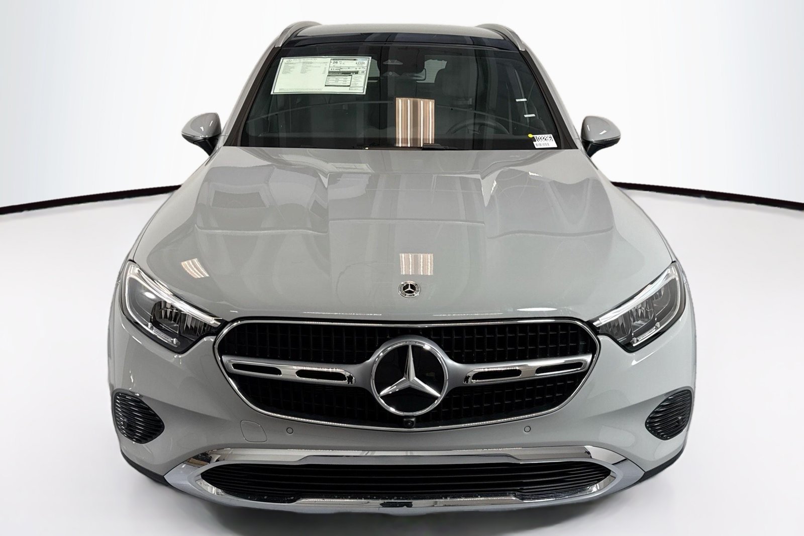 New 2026 MANUFAKTUR Alpine Grey Mercedes-Benz GLC 300 image 2