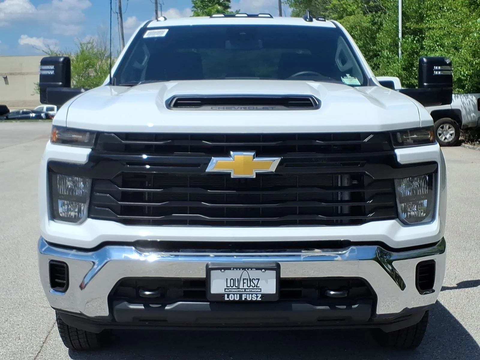 New 2026 Summit White Chevrolet Work Truck image 25