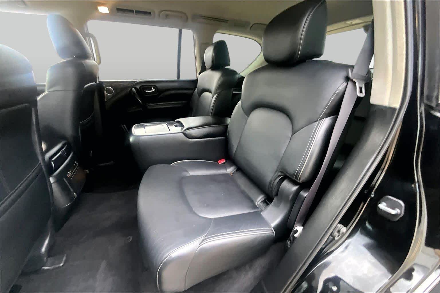 Used 2020 Black Obsidian INFINITI LUXE image 20