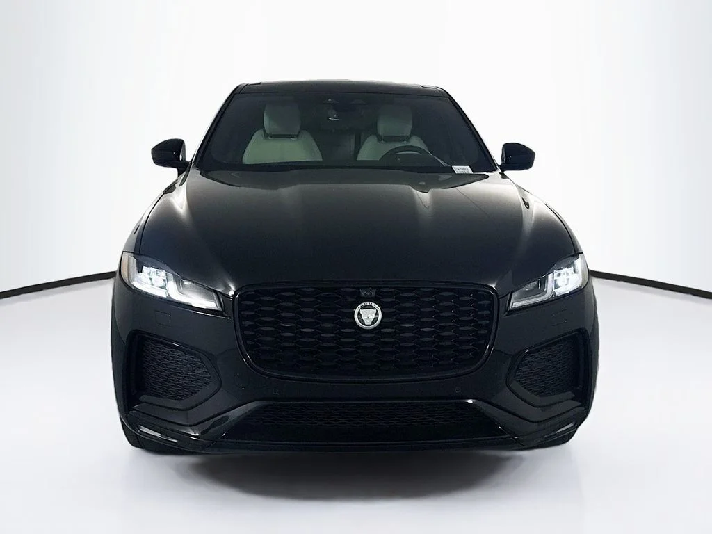 2026 Jaguar F-Pace R-Dynamic S - Photo 2