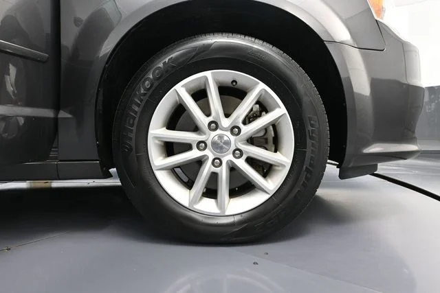 2016 Dodge Grand Caravan SXT - Photo 14