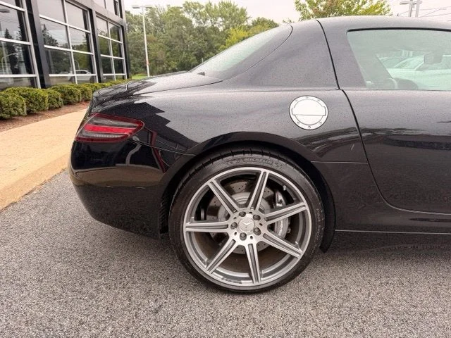 Used 2011 Black Mercedes-Benz Base image 35