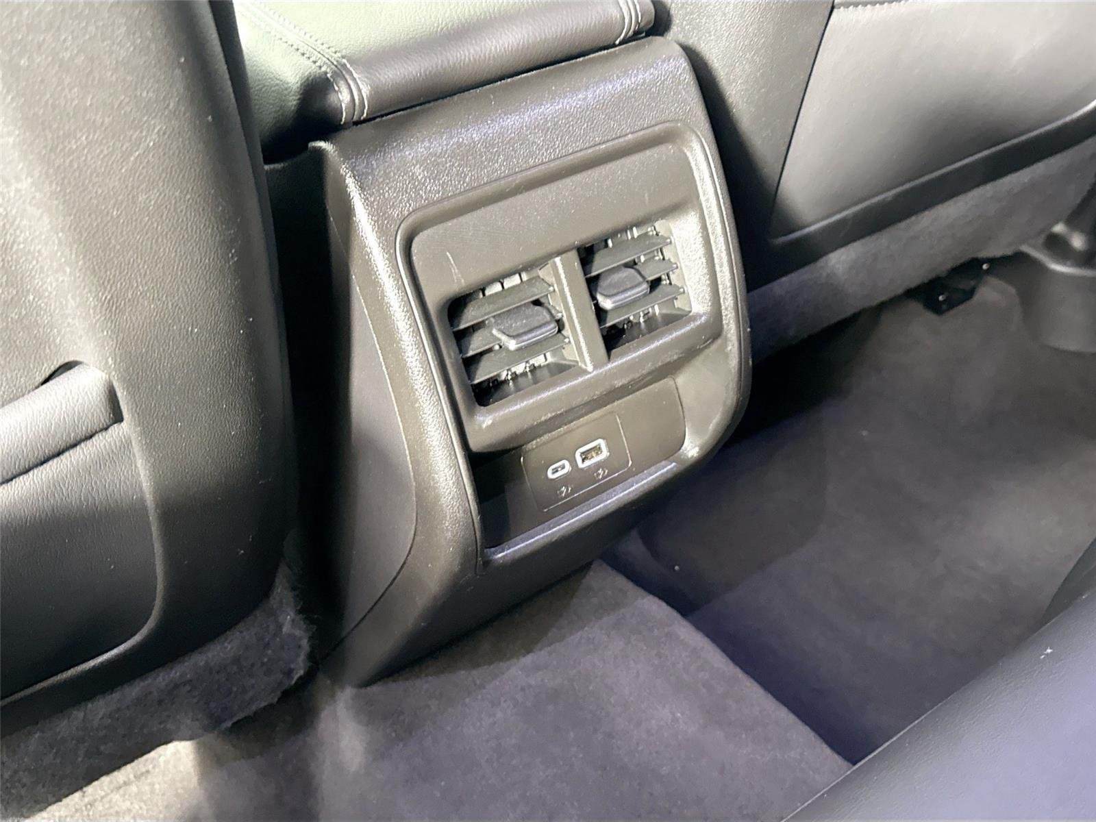 Used 2025 Argent Silver Metallic Cadillac FWD Premium Luxury image 36