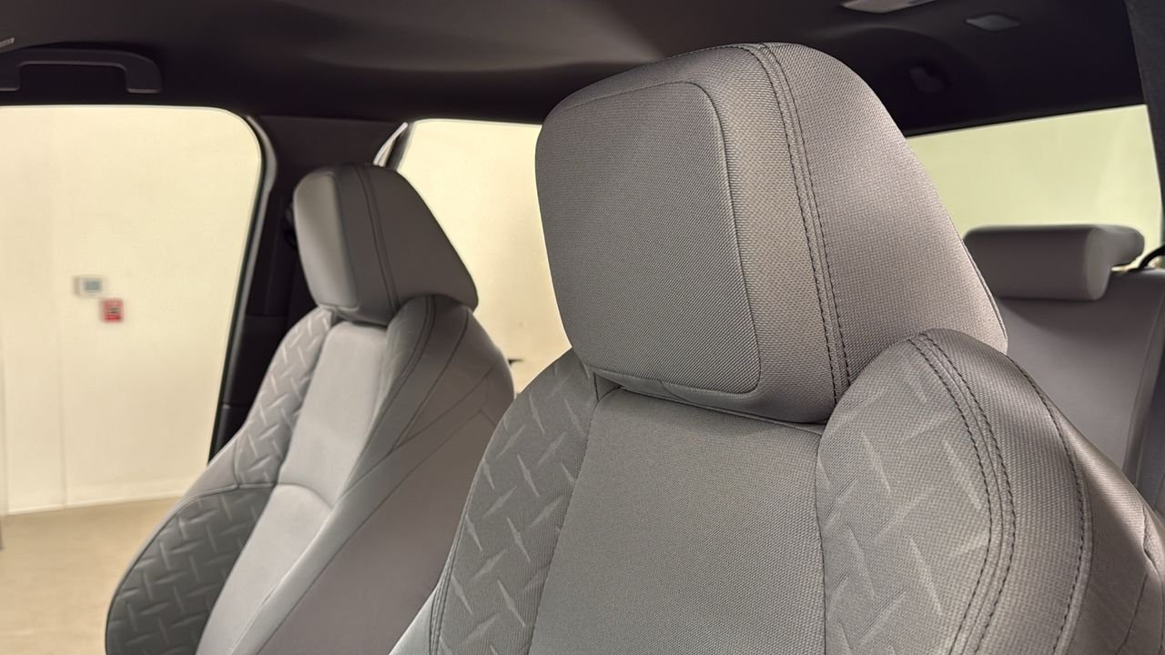 2026 Toyota Tacoma SR5 - Photo 13