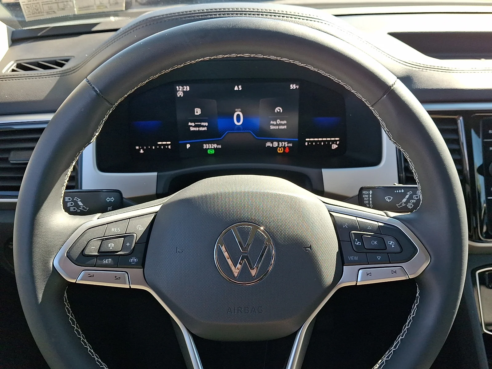 2022 Volkswagen Atlas SE w/Tech - Photo 21