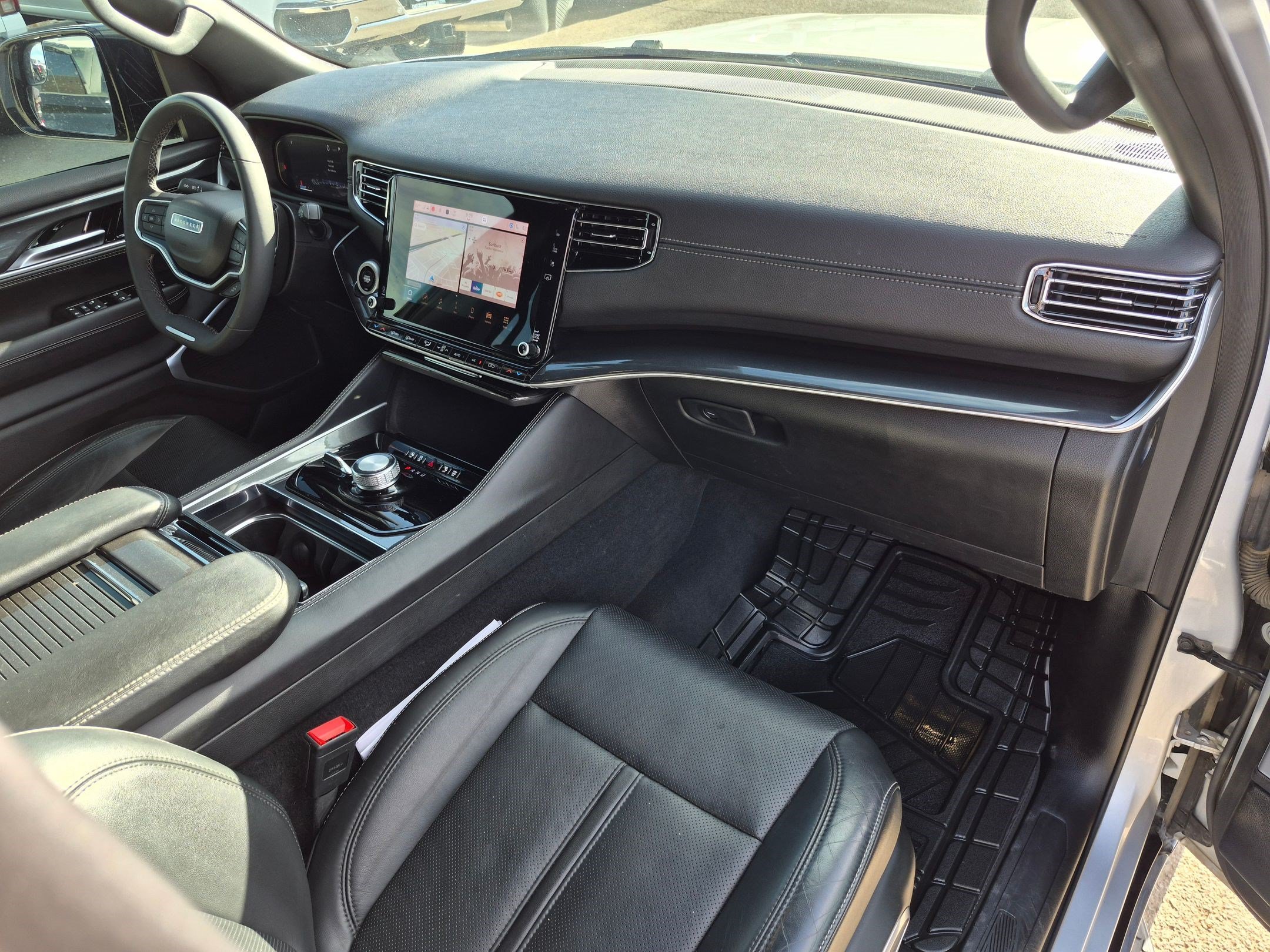 Used 2023 Silver Zynith Jeep Base image 33
