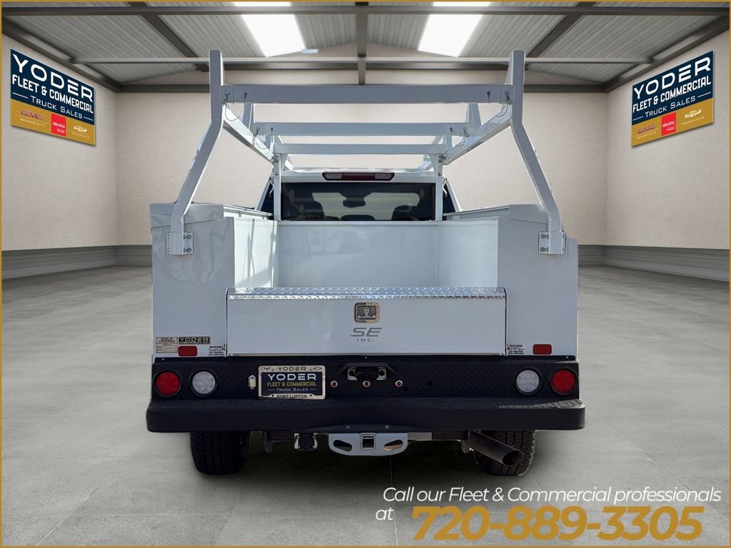 New 2025 Summit White Chevrolet WT image 7