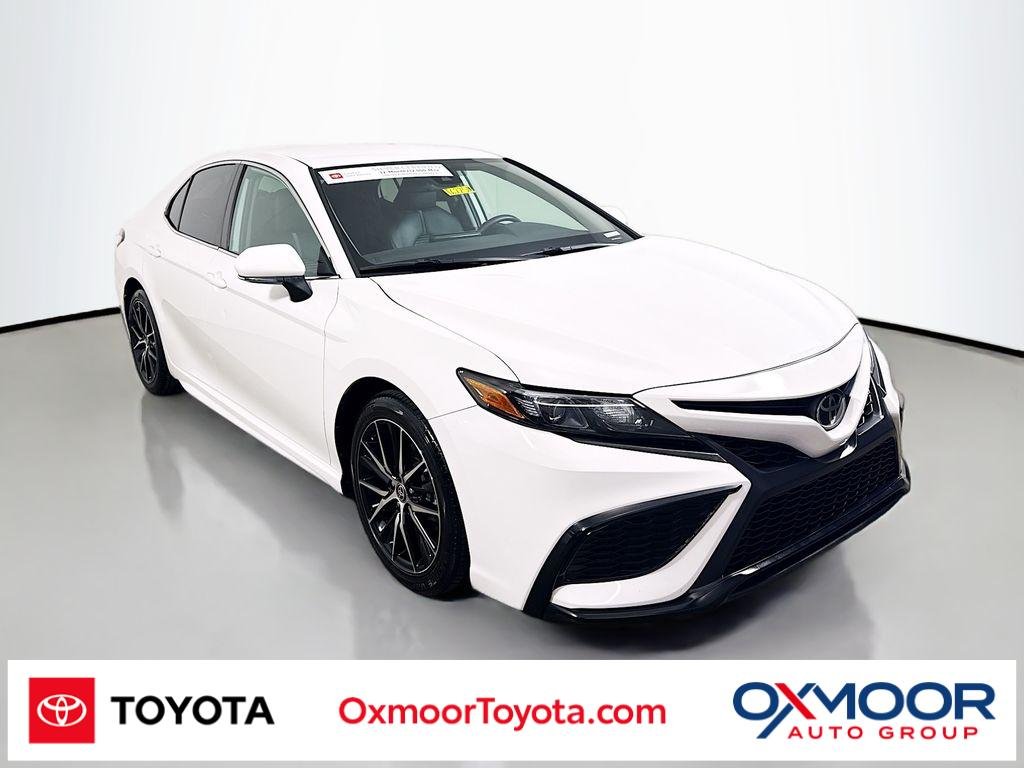 Used 2024 Ice Cap Toyota SE image 1