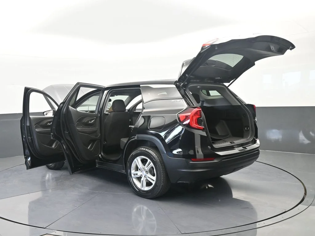 Used 2023 Ebony Twilight Metallic GMC SLE image 71