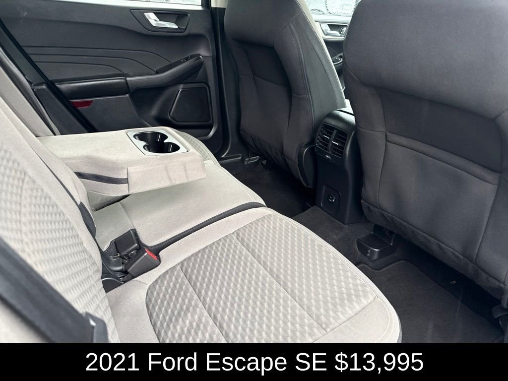 Used 2021 Oxford White Ford SE image 19