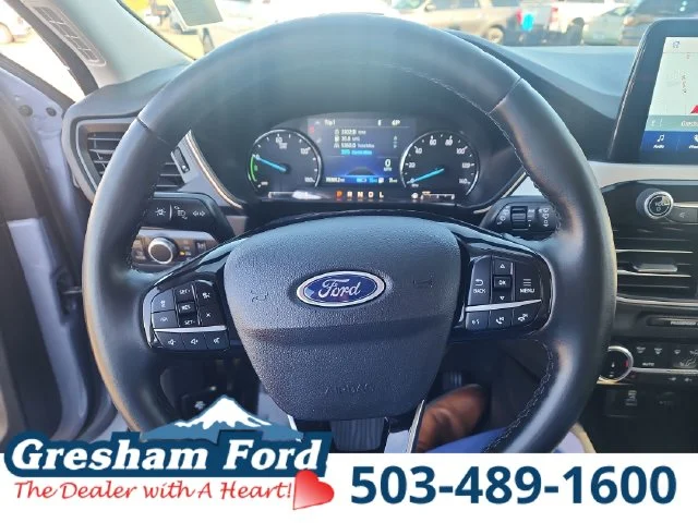 Used 2022 Blue Ford SE image 22