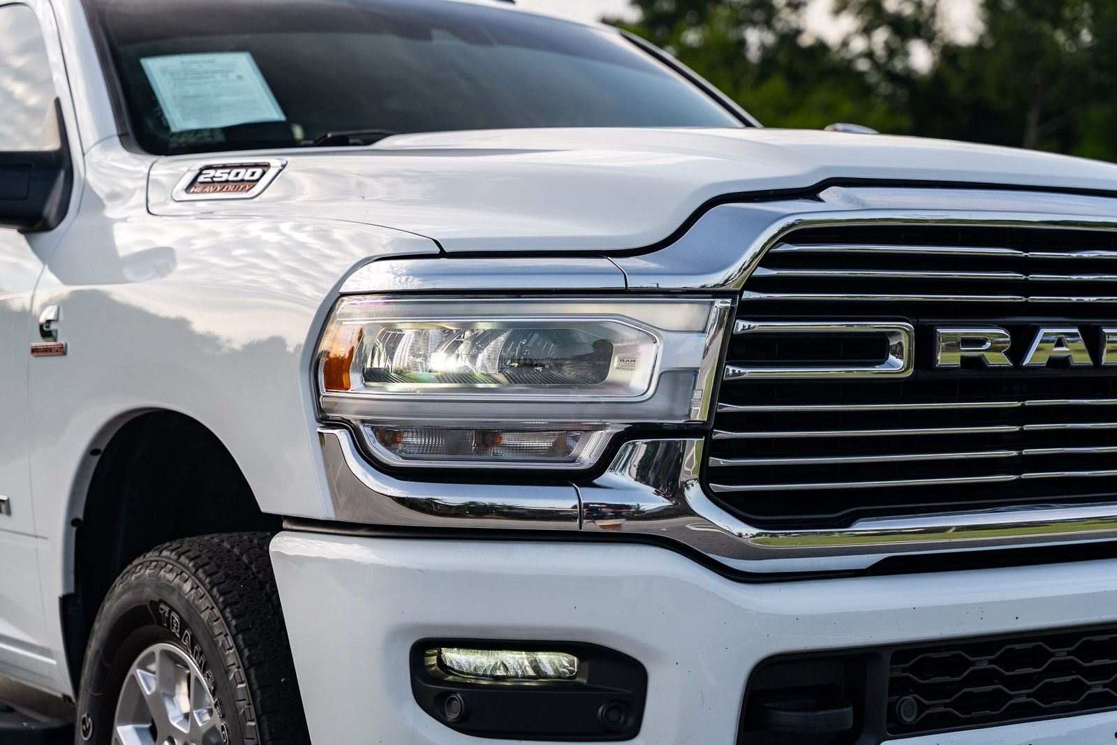 Used 2024 White Ram Laramie image 10