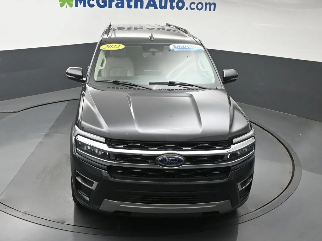 Used 2022  Ford Limited image 27