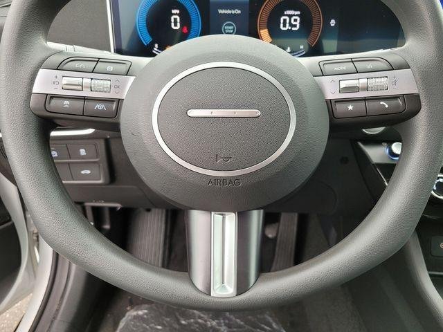 New 2026 White Hyundai SE image 20