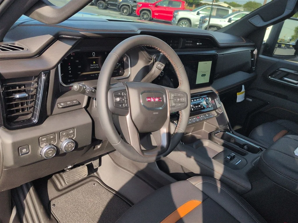 Used 2026 Onyx Black GMC AT4 image 10