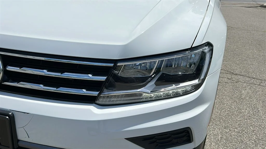 Used 2019 White Volkswagen 2.0T SEL image 7