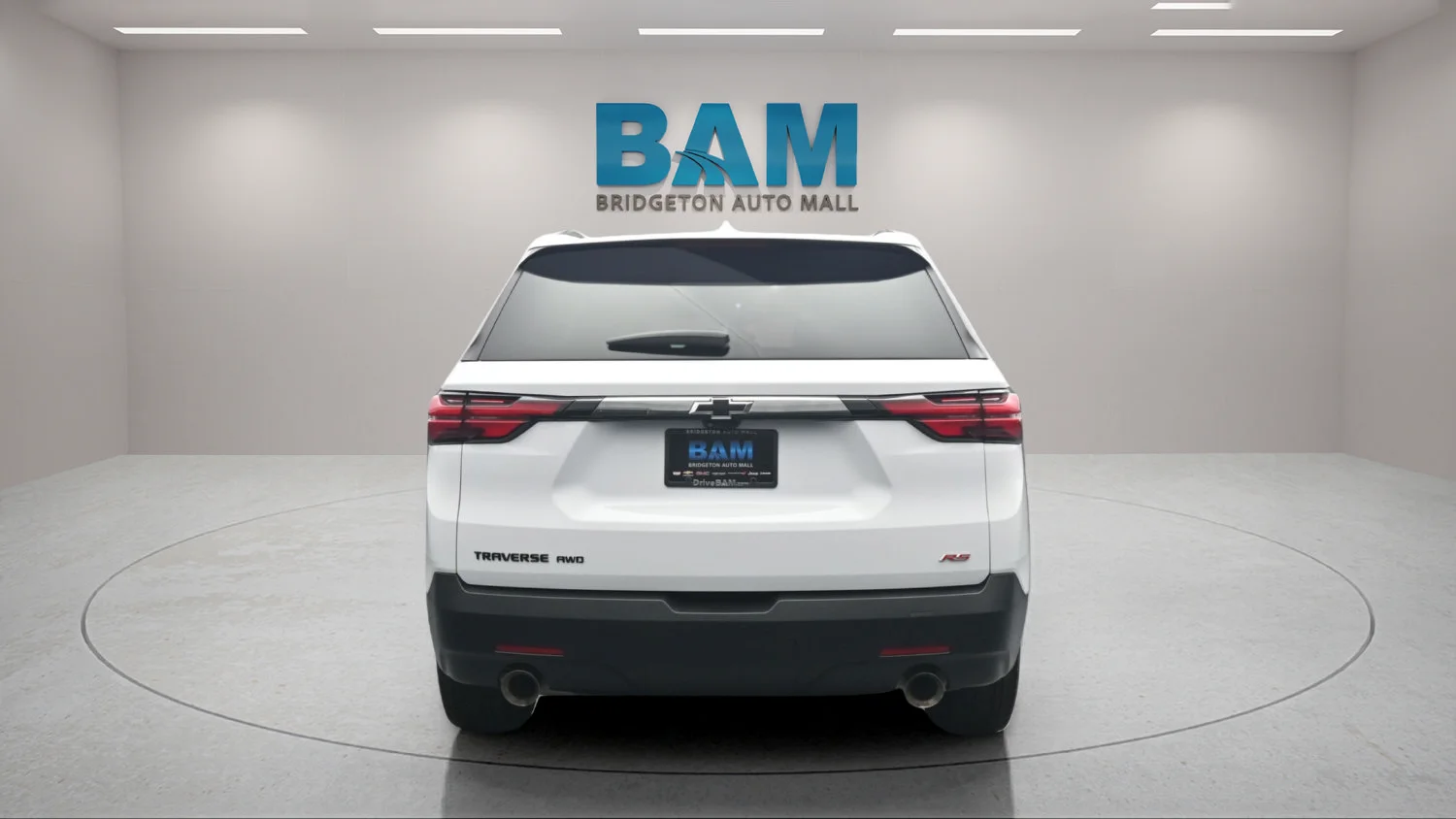 Used 2023 SUMMIT WHITE Chevrolet RS image 5