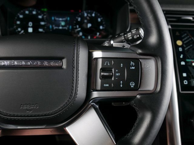 Certified Used 2025 Fuji White Land Rover Dynamic SE image 20