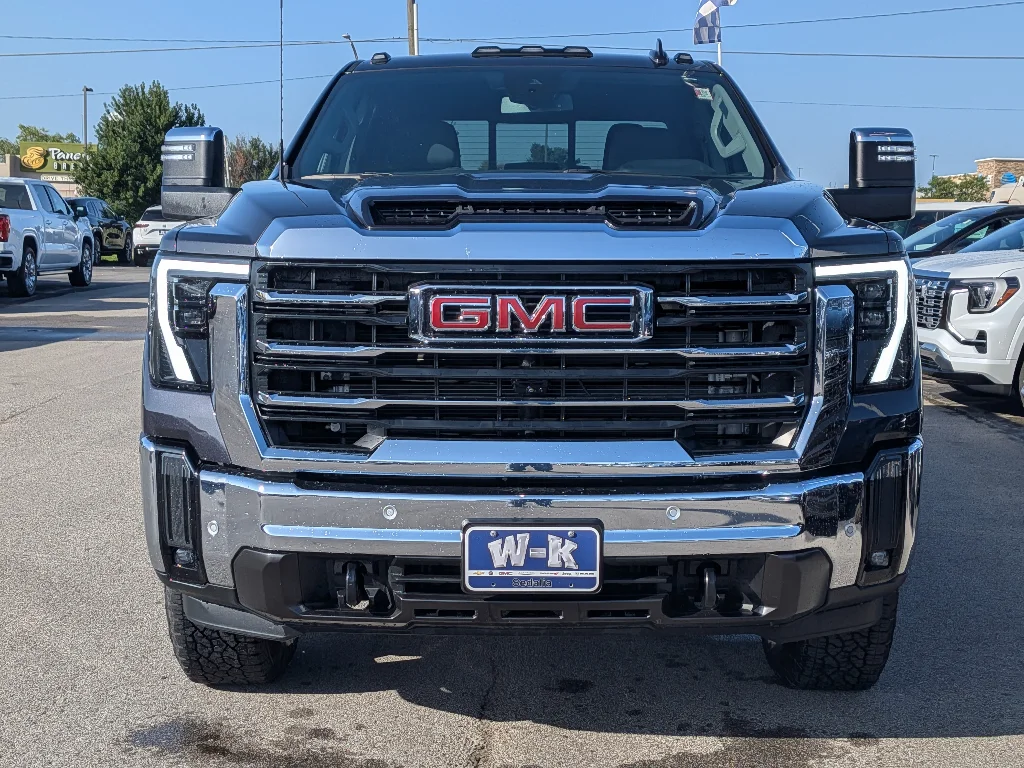 Used 2025 Titanium Rush Metallic GMC SLT image 5