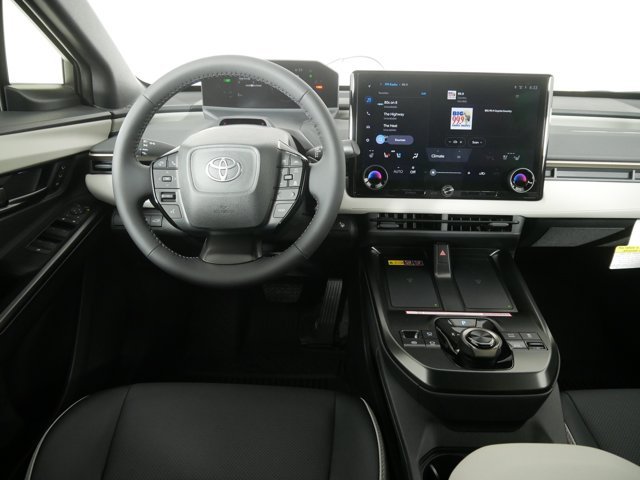 New 2027 Wind Chill Pearl with Midnight Black Metallic roof Toyota Limited image 22