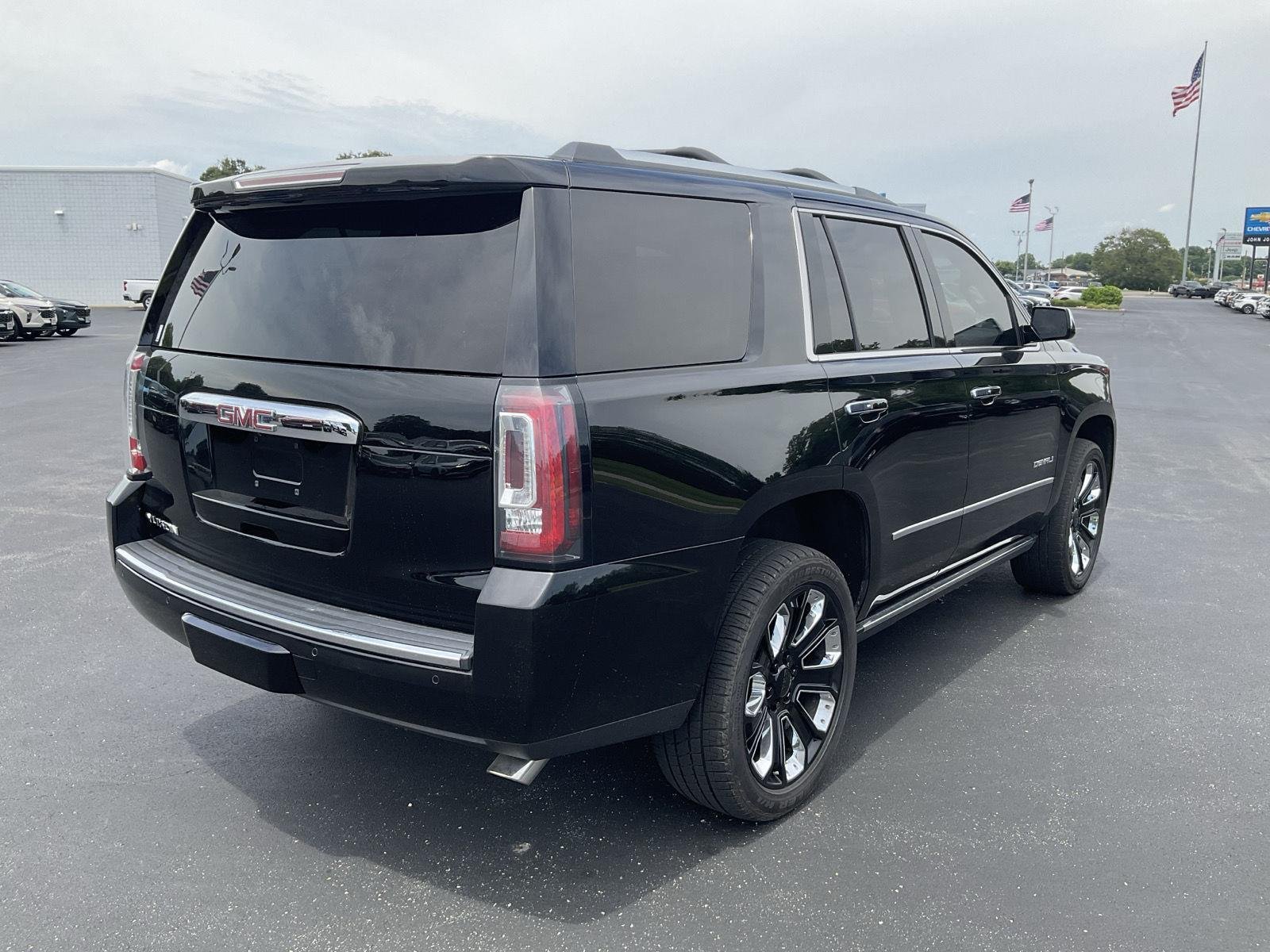 Used 2018 Onyx Black GMC Denali image 6