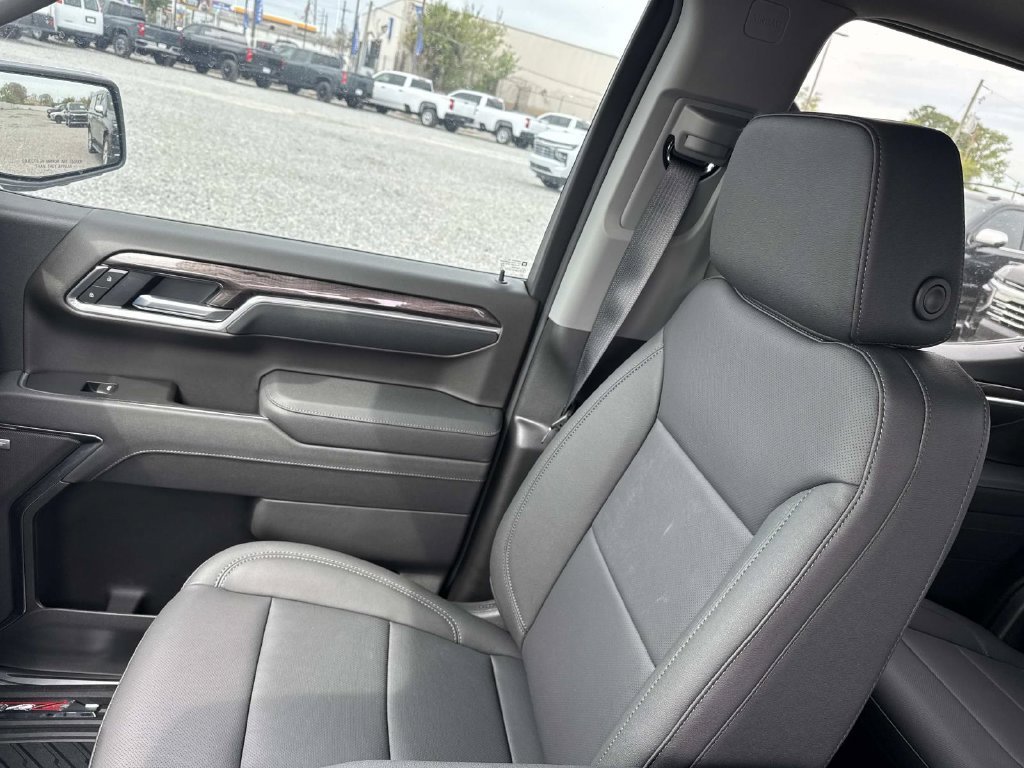 2026 Chevrolet Silverado 1500 LTZ - Photo 18