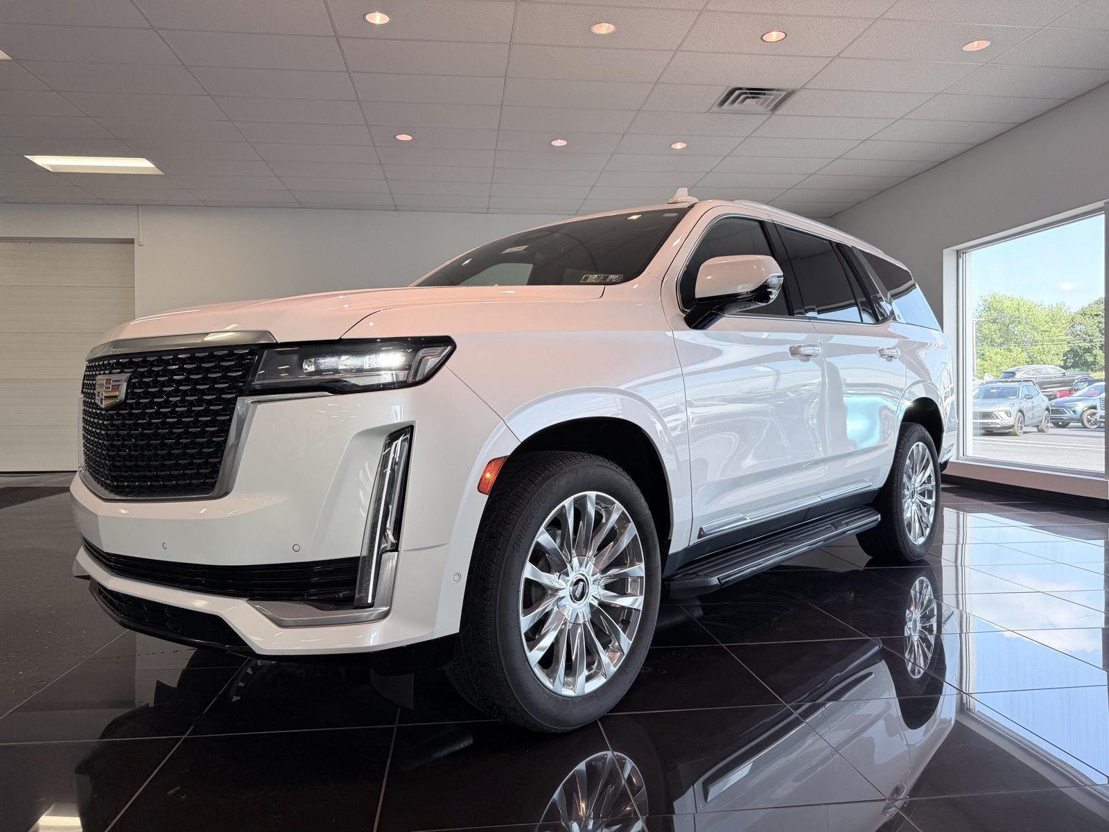 Used 2021 Crystal White Tricoat Cadillac Premium Luxury image 3