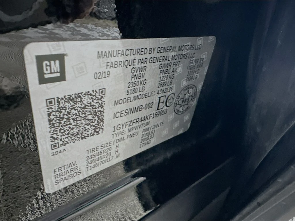 Used 2019 Stellar Black Metallic Cadillac Sport image 29