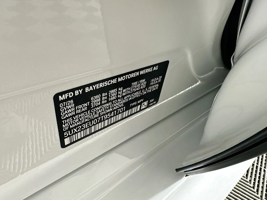New 2026 Alpine White BMW xDrive40i image 31