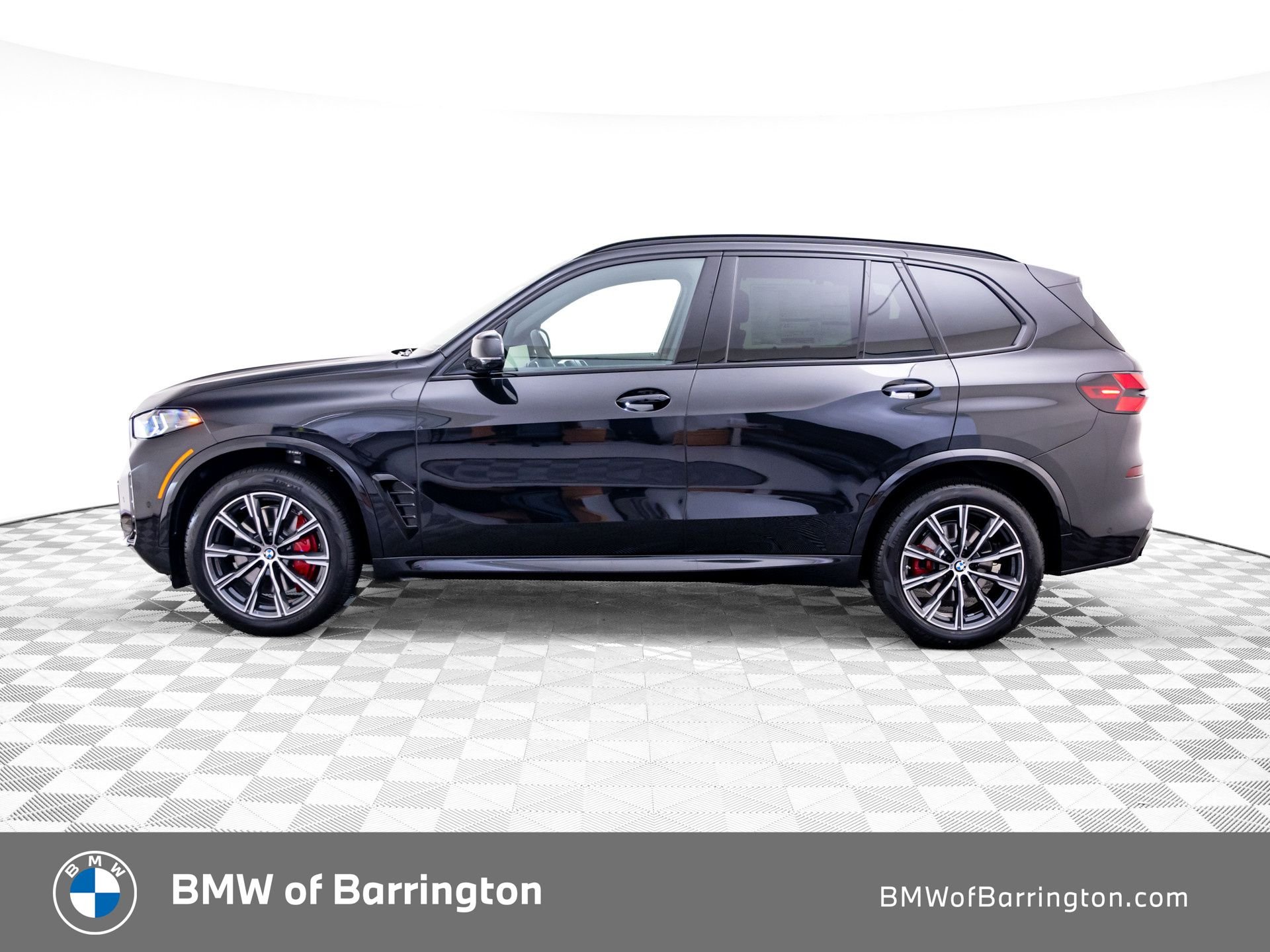 New 2026 Black Sapphire Metallic BMW xDrive40i image 2