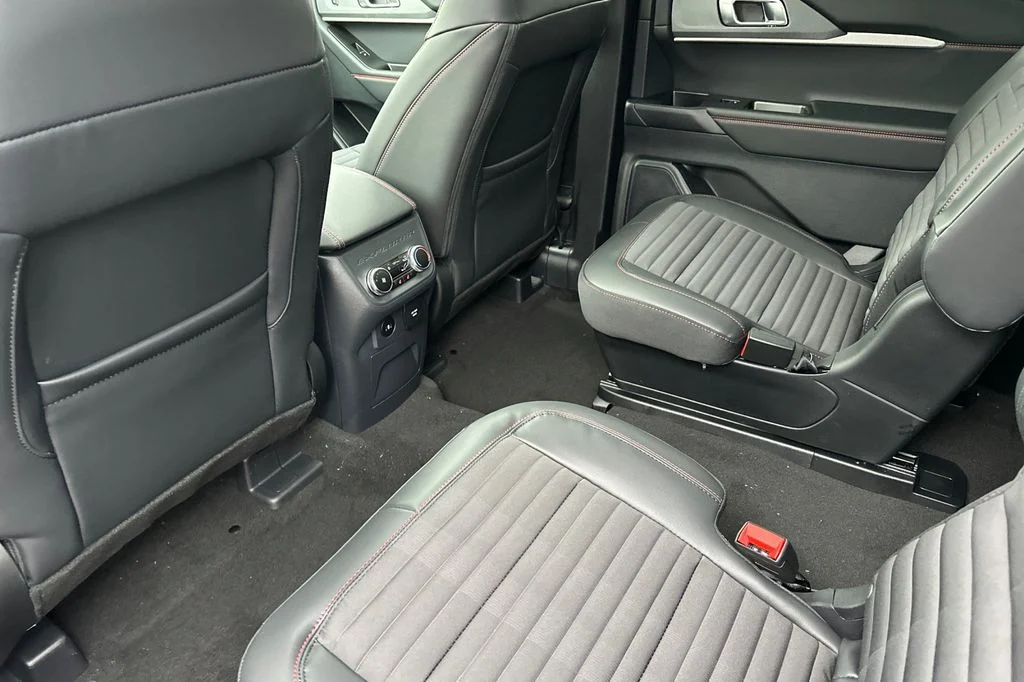 New 2026 Gray Metallic Ford ST-Line image 12