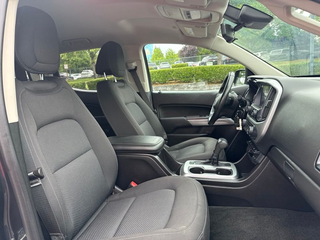 Used 2018 Graphite Metallic Chevrolet LT image 21