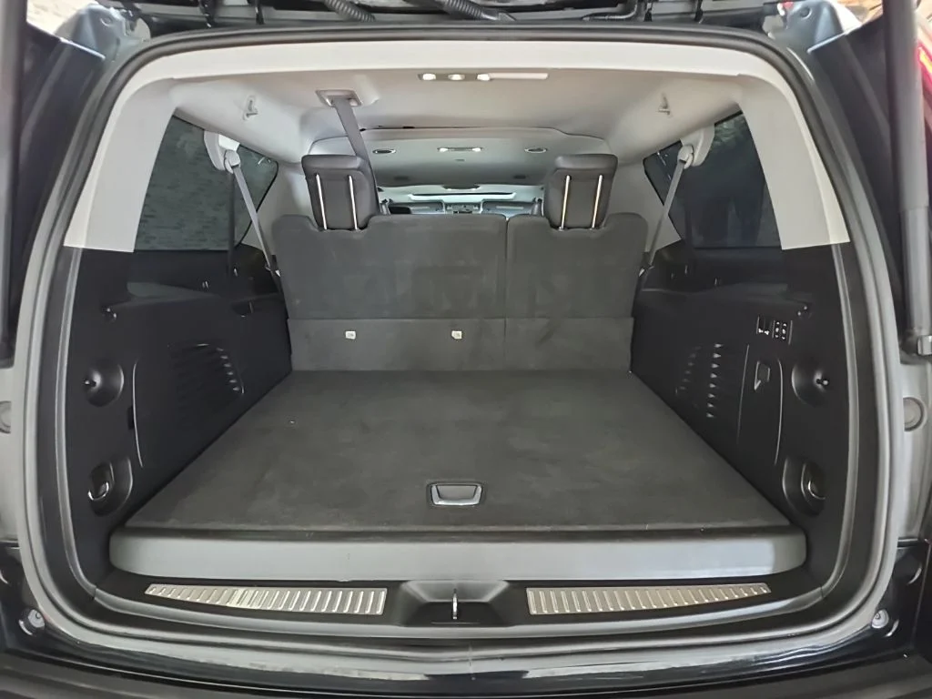 Used 2020 Black Raven Cadillac Luxury image 12